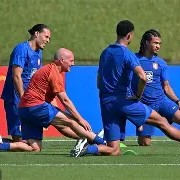 ju11.co-开拓者队暂停训练，球员集体休息(开拓者队暂停训练,球员集体休息吗)