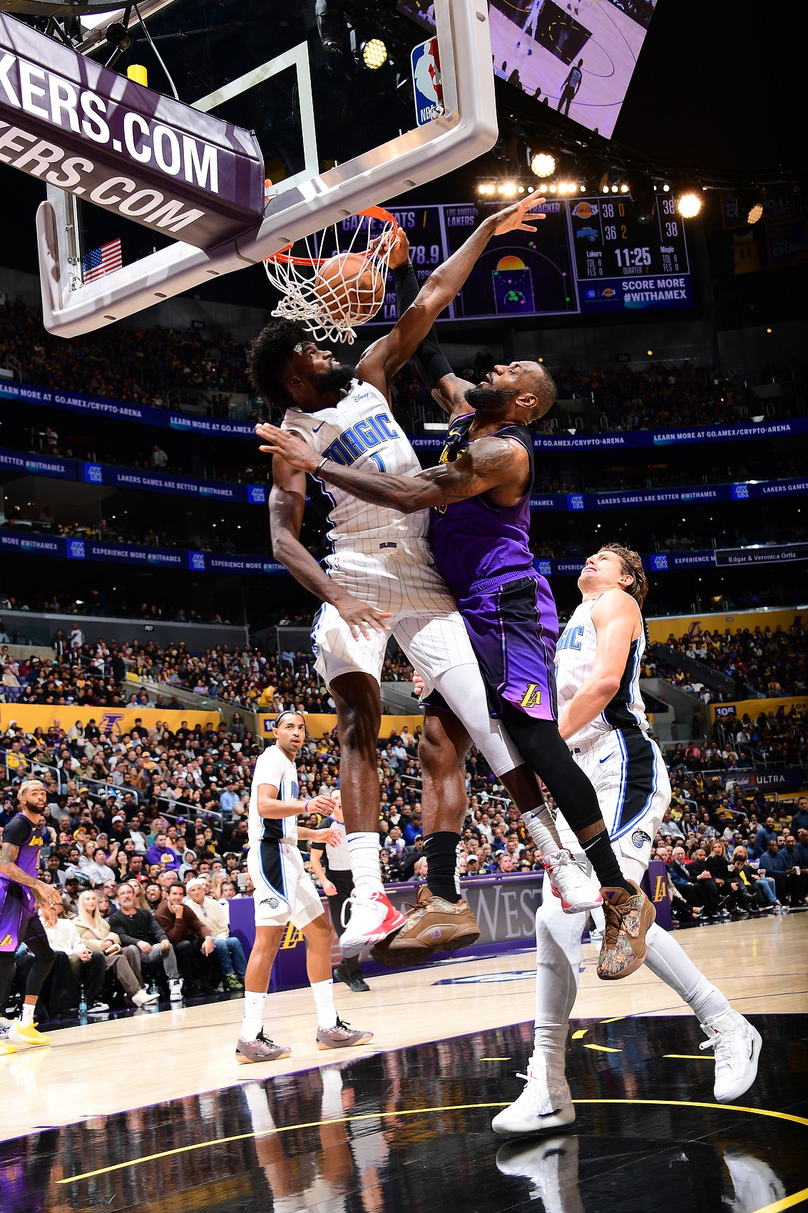 网红詹姆斯横扫魔术,湖人取得大胜的简单介绍 网红詹姆斯横扫魔术,湖人取得大胜的简单介绍