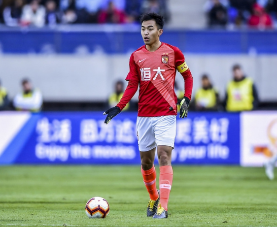 恒大面对强敌，寻求突破获得胜利(冷眼重磅!恒大再遭重击)