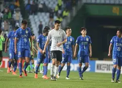 上海上港全队发挥出色,全力争取联赛冠军的简单介绍 上海上港全队发挥出色,全力争取联赛冠军的简单介绍